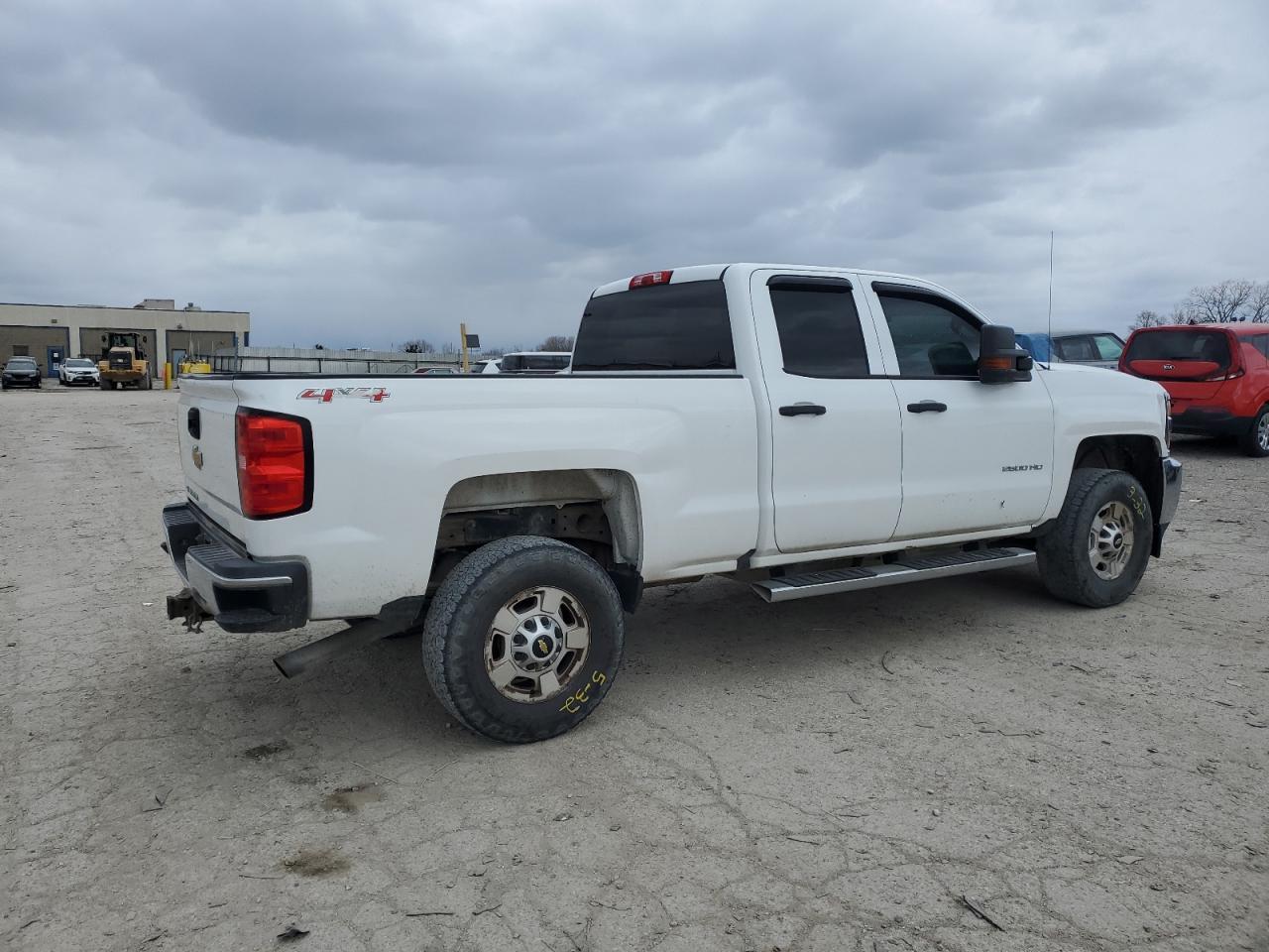2016 CHEVROLET SILVERADO - Фото 3