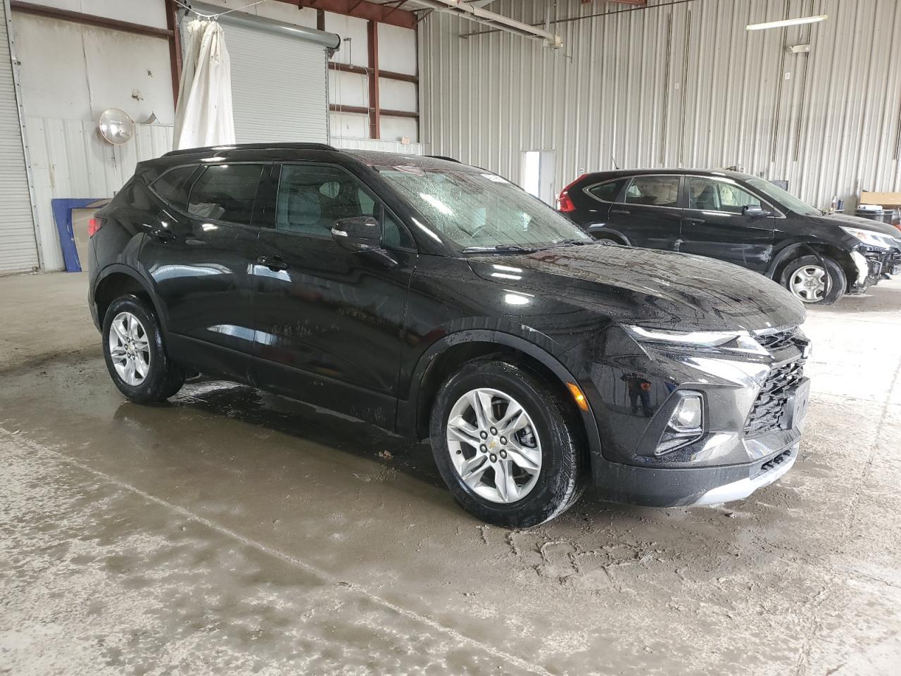 2021 CHEVROLET BLAZER 2LT - Image 4