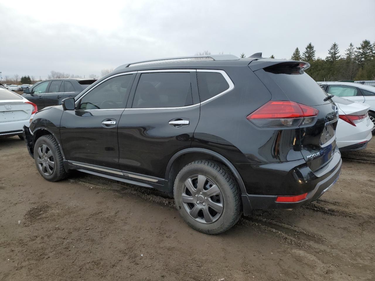 2017 NISSAN ROGUE SV - Image 2