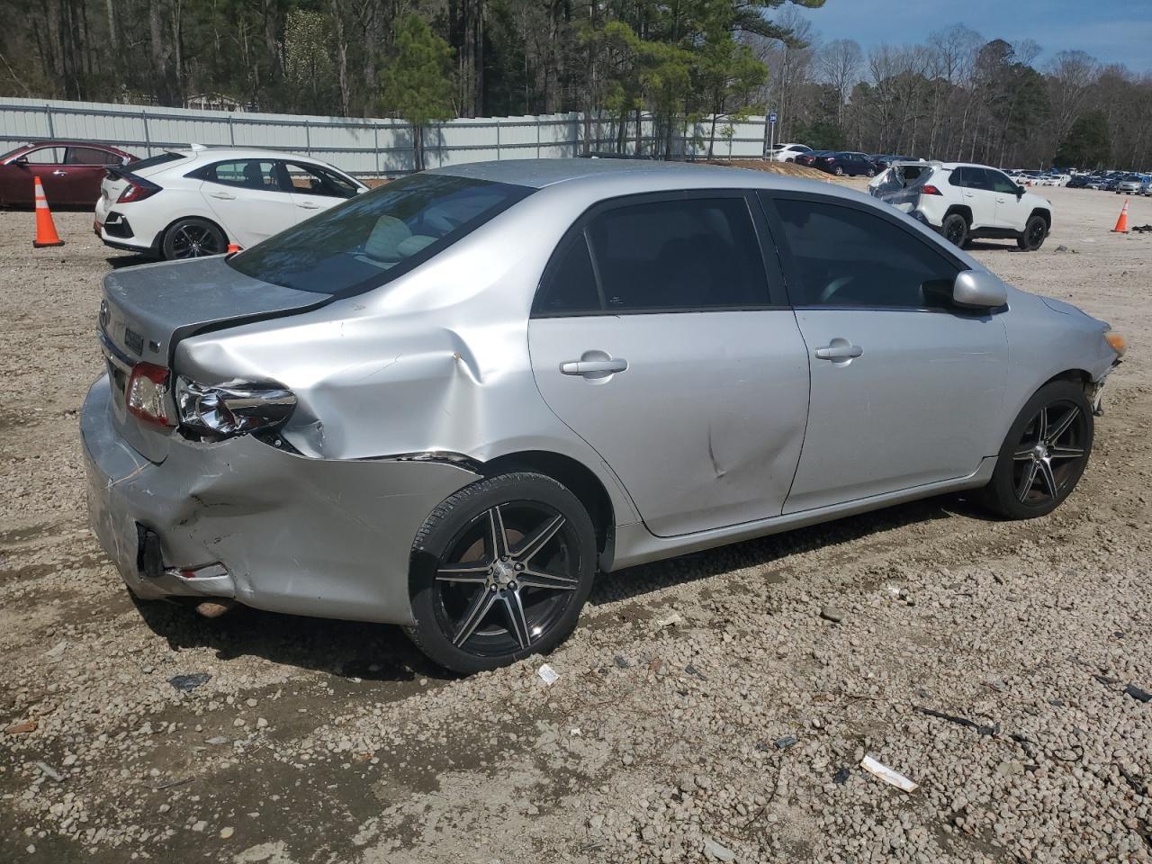 2013 TOYOTA COROLLA BA - Image 3