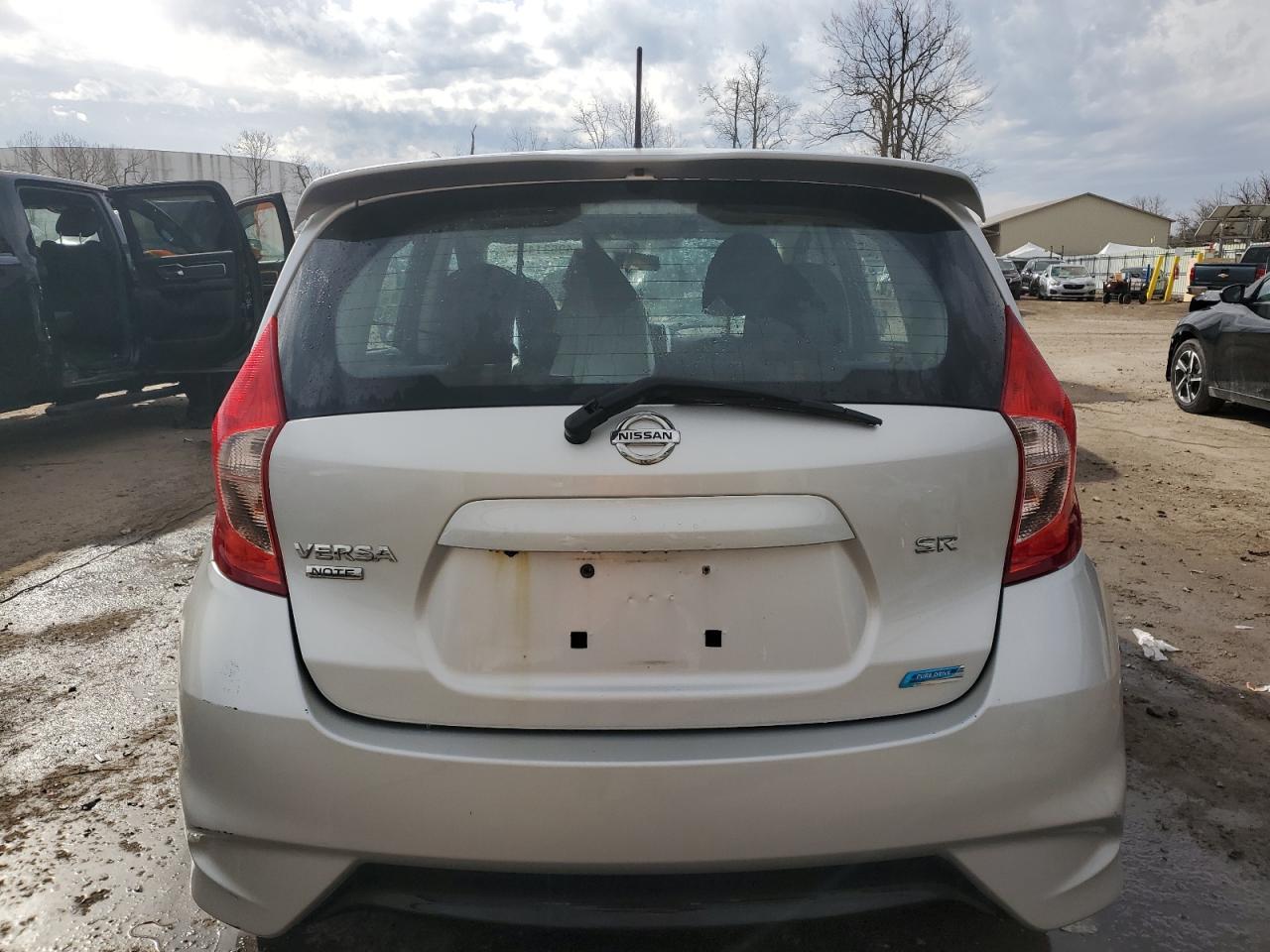 2015 NISSAN VERSA NOTE - Фото 6