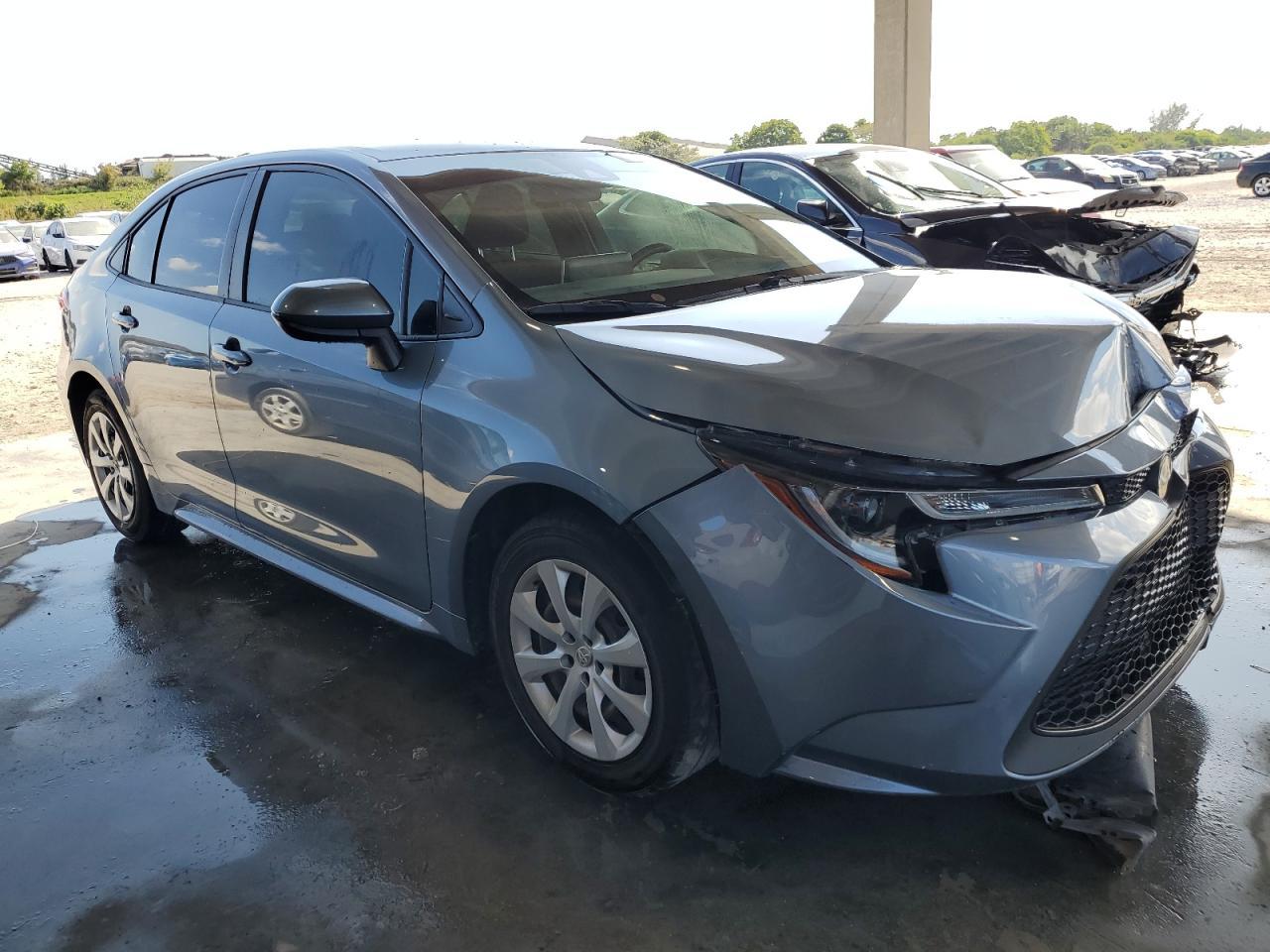 2021 TOYOTA COROLLA LE - Фото 4