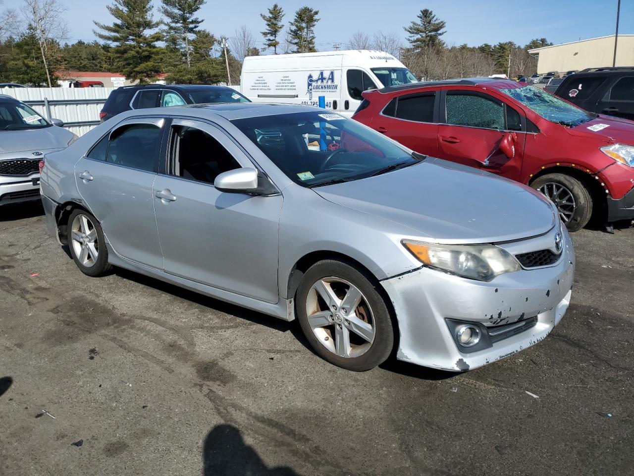2013 TOYOTA CAMRY L - Фото 4