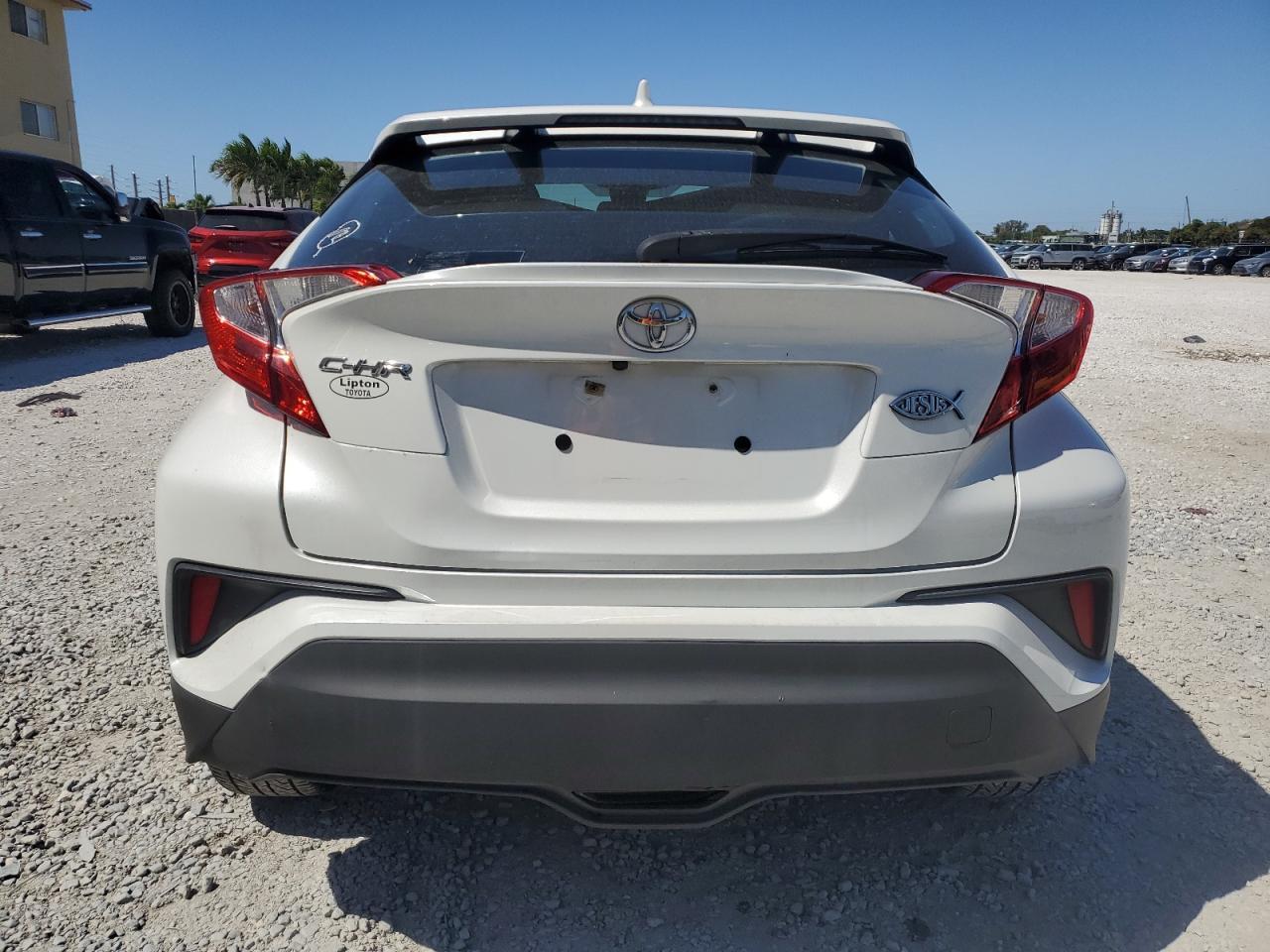 2019 TOYOTA C-HR XLE - Фото 6