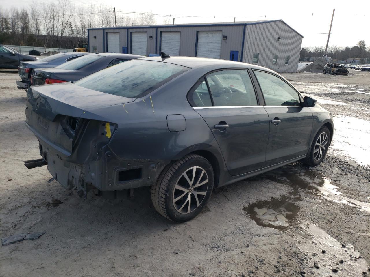 2017 VOLKSWAGEN JETTA SE - Image 3
