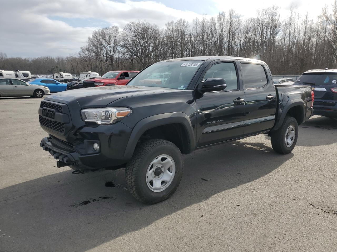2017 TOYOTA TACOMA DOU