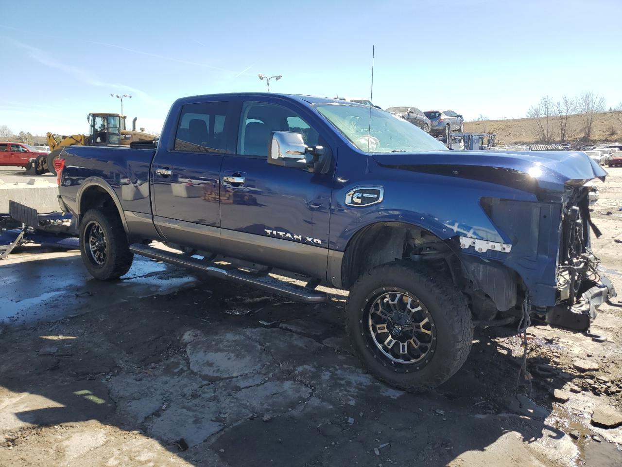 2017 NISSAN TITAN XD S - Фото 4