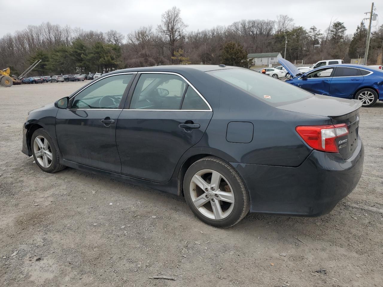 2014 TOYOTA CAMRY L - Image 2