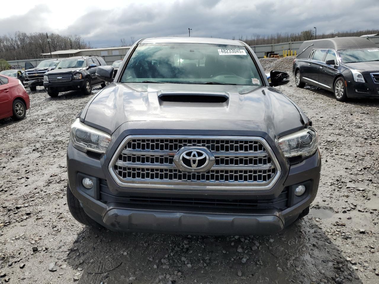 2017 TOYOTA TACOMA DOU - Фото 5