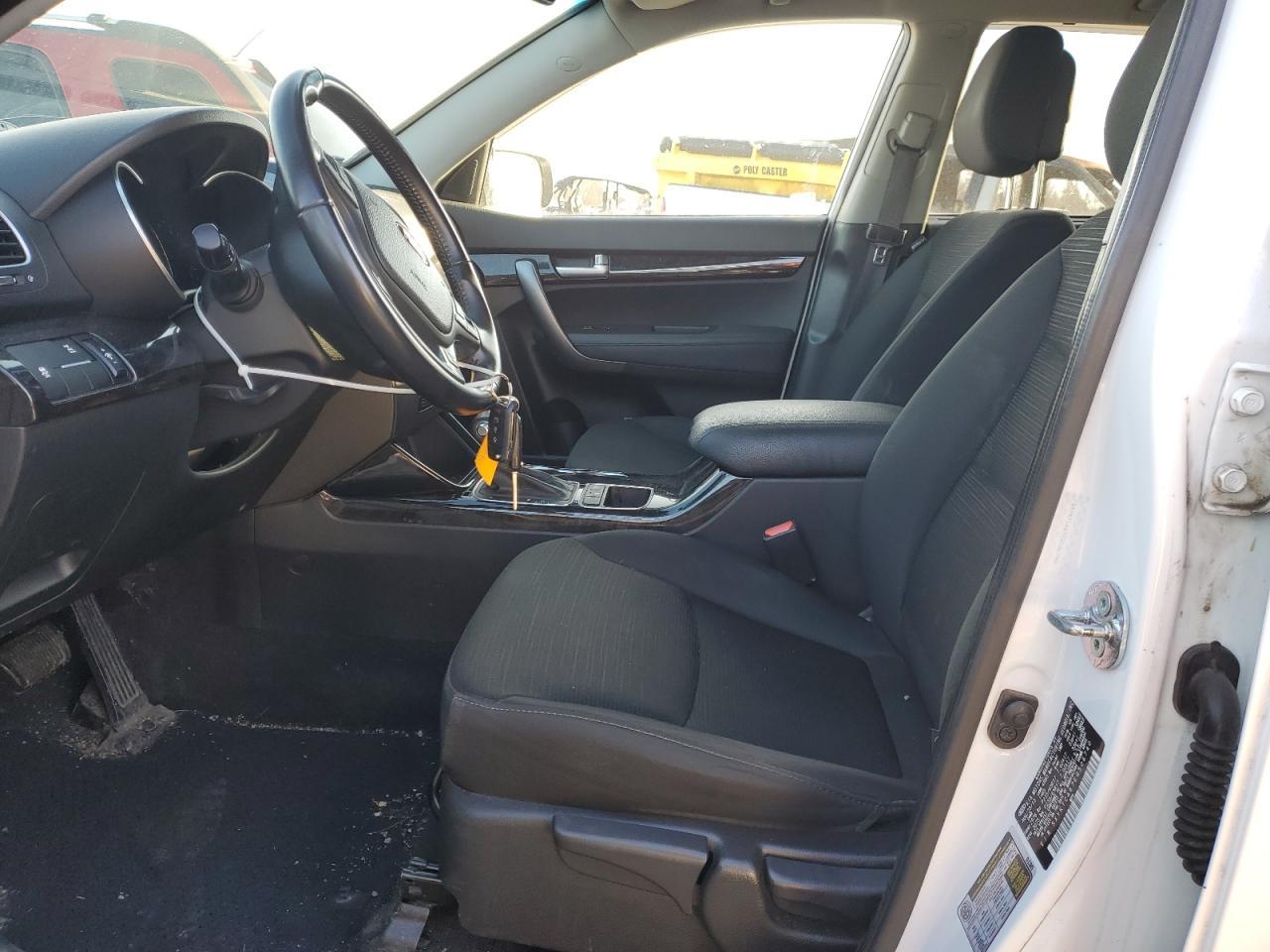 2014 KIA SORENTO LX - Image 7
