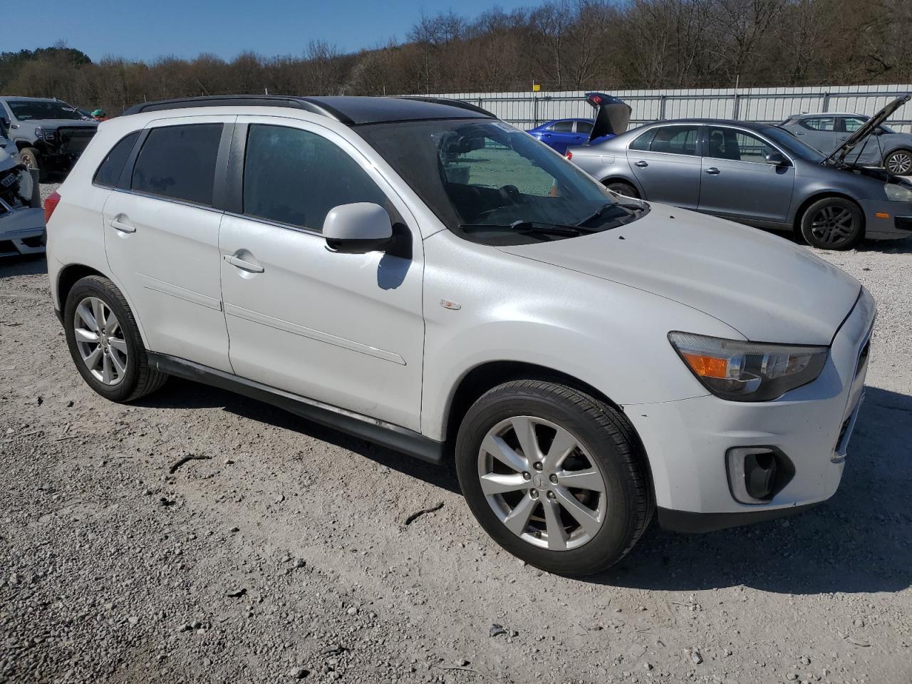 2015 MITSUBISHI OUTLANDER - Фото 4