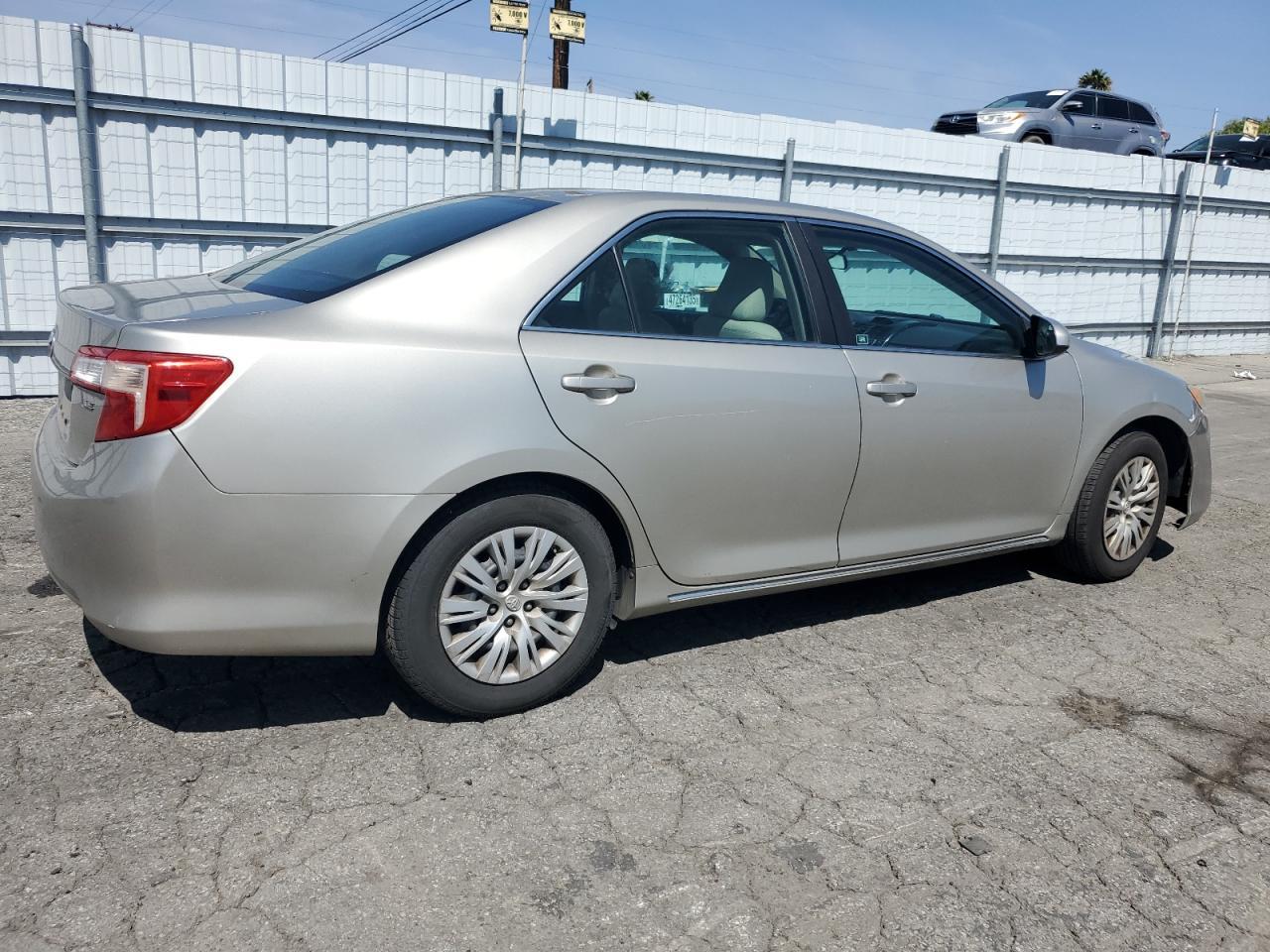 2014 TOYOTA CAMRY L - Image 3