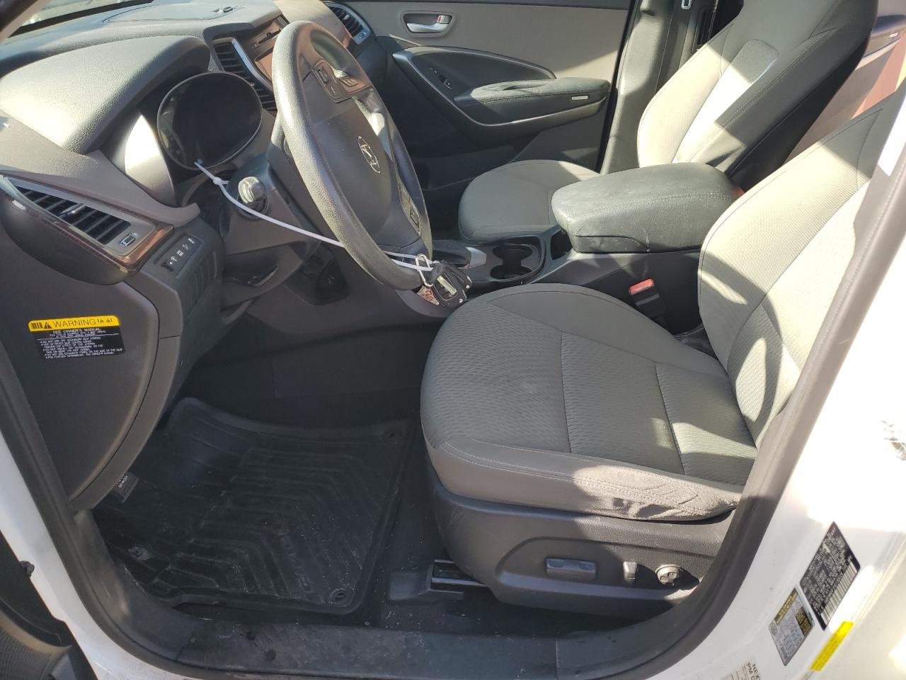 2017 HYUNDAI SANTA FE S - Image 7