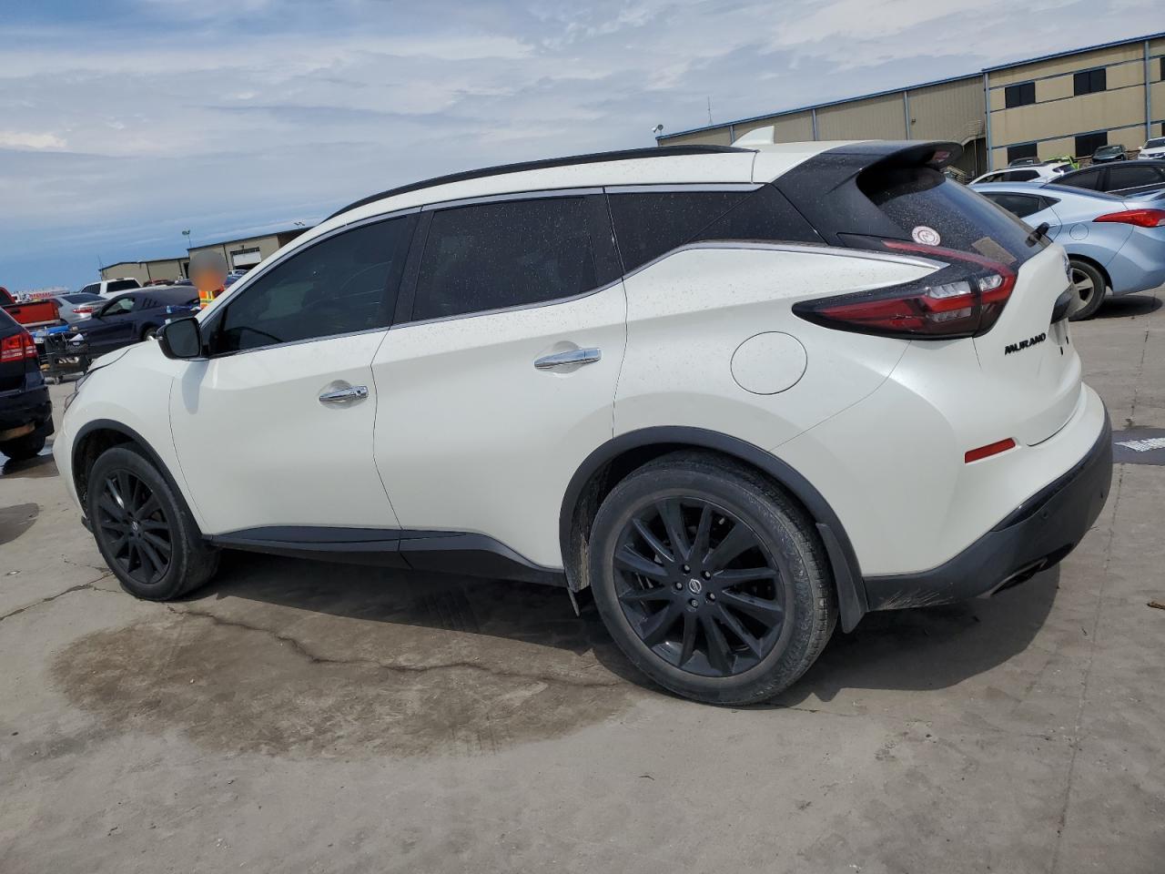 2022 NISSAN MURANO SV - Image 2