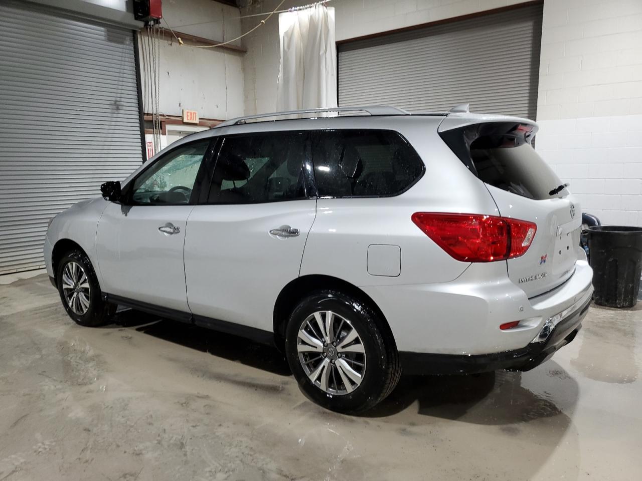2019 NISSAN PATHFINDER - Фото 2