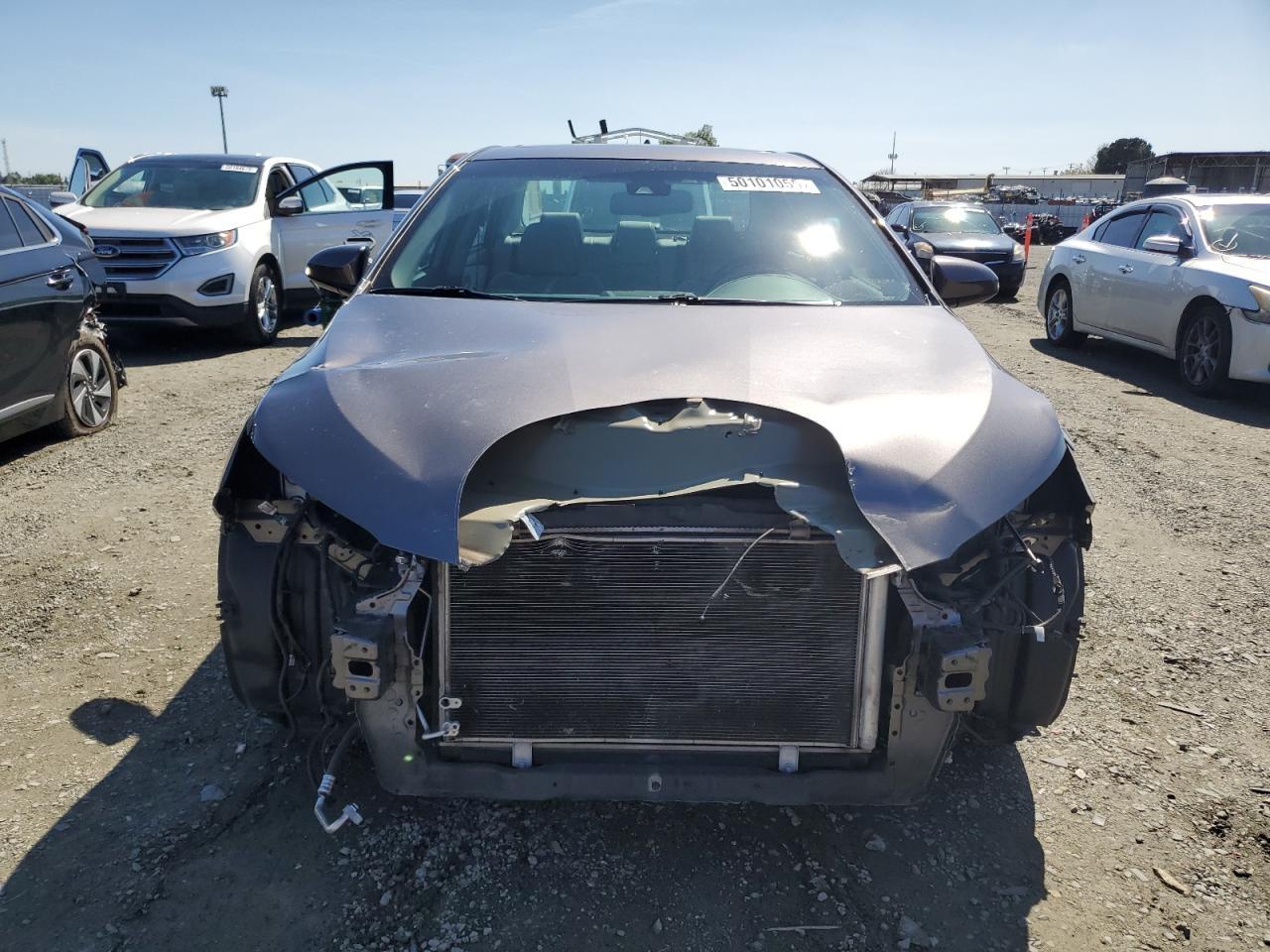 2015 TOYOTA CAMRY LE - Фото 5