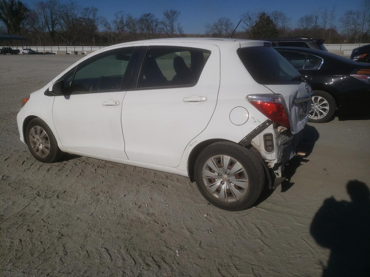 2013 TOYOTA YARIS - Фото 2