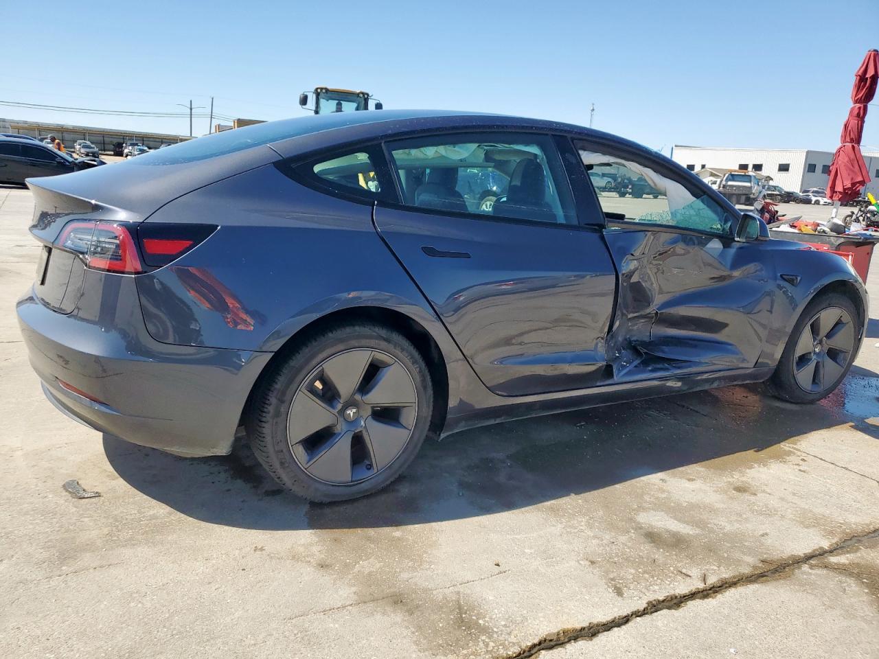 2023 TESLA MODEL 3 - Фото 3