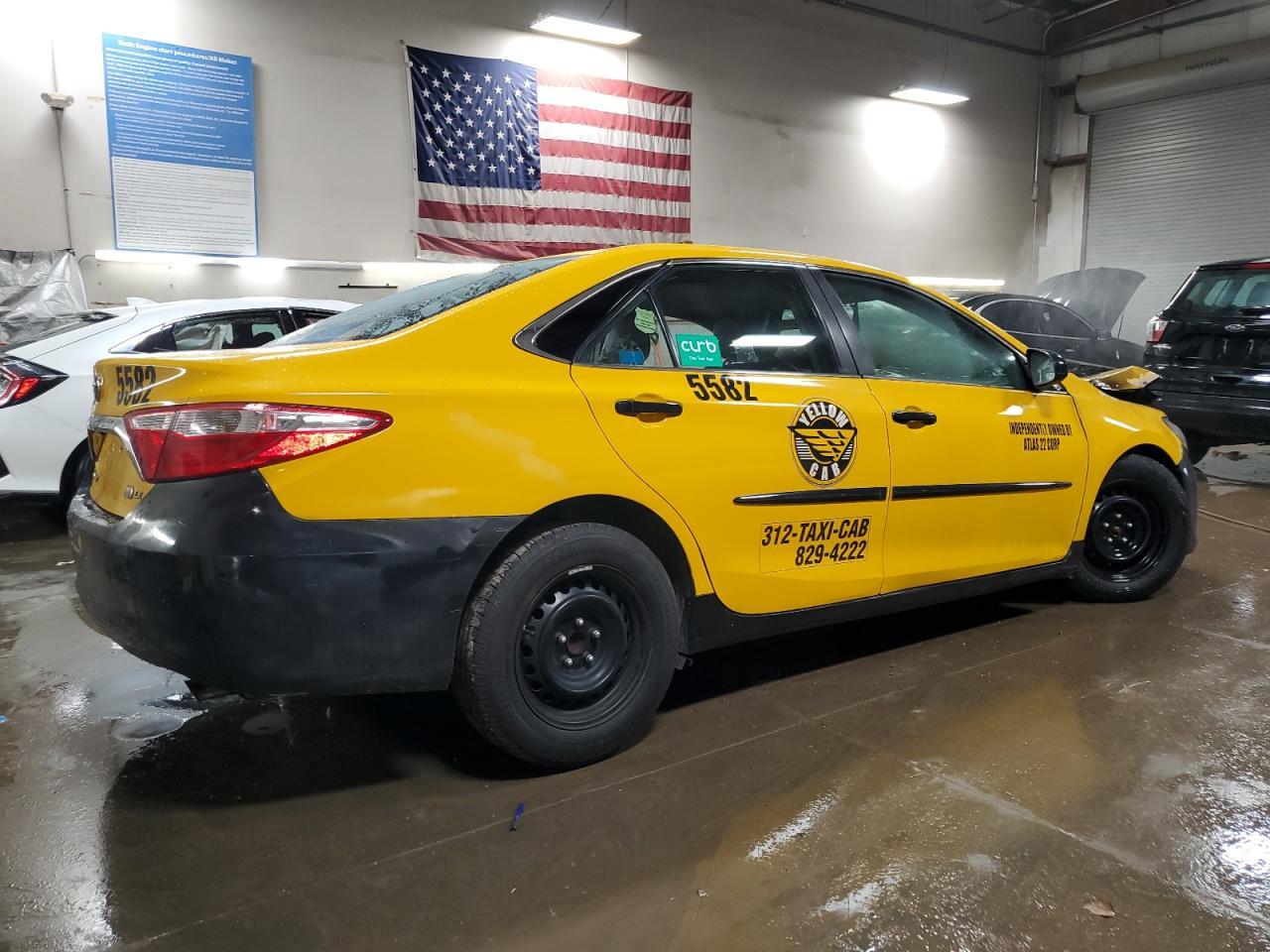 2017 TOYOTA CAMRY HYBR - Image 3