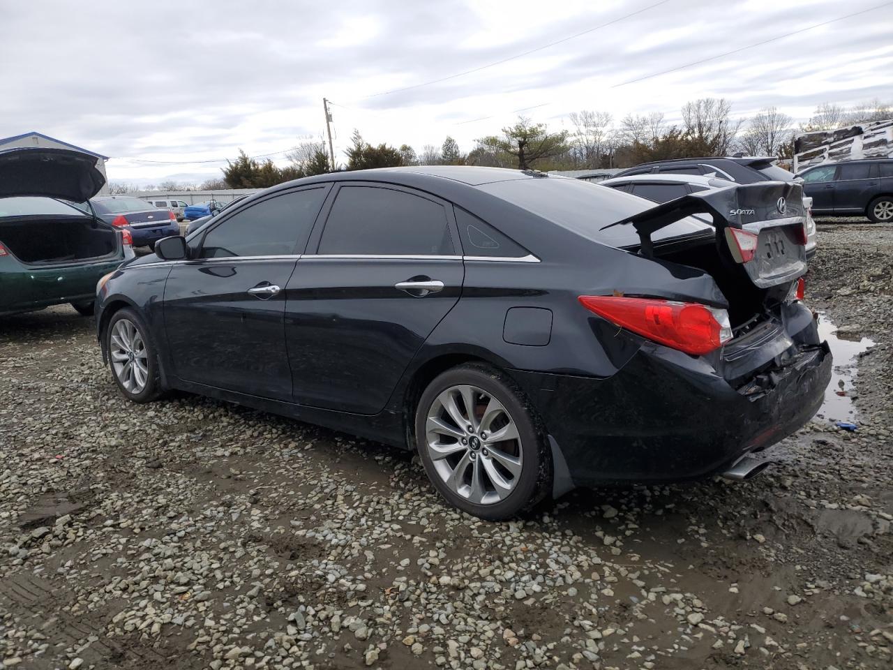 2013 HYUNDAI SONATA SE - Image 2
