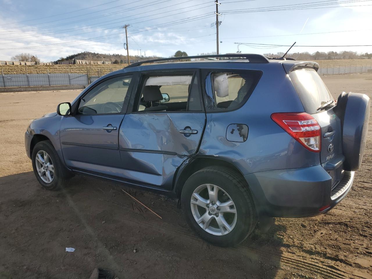 2011 TOYOTA RAV4 - Фото 2