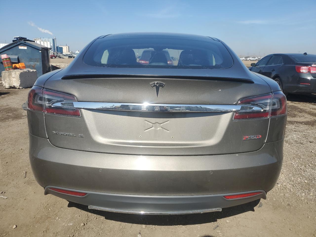 2015 TESLA MODEL S - Image 6