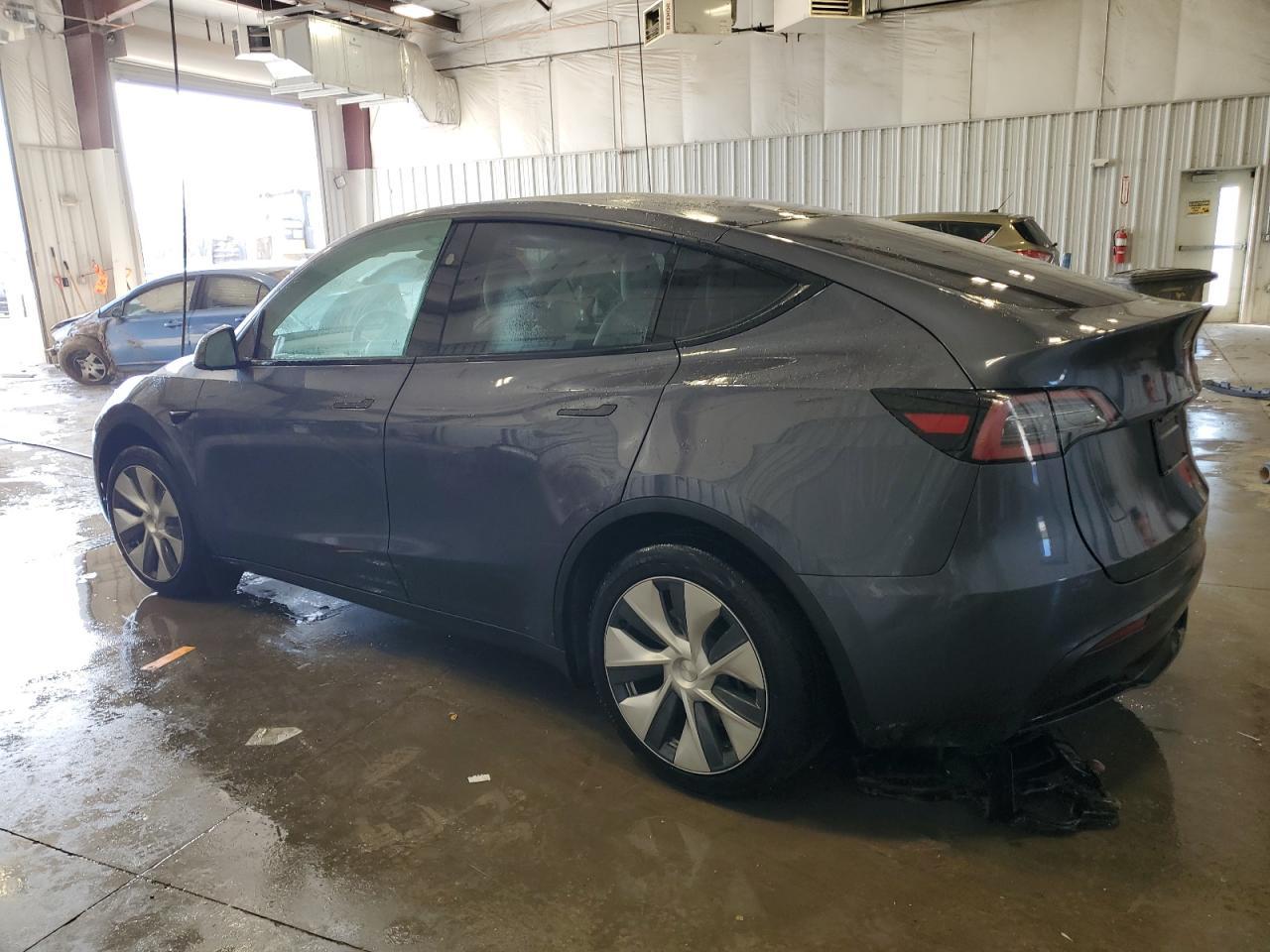 2023 TESLA MODEL Y - Фото 2
