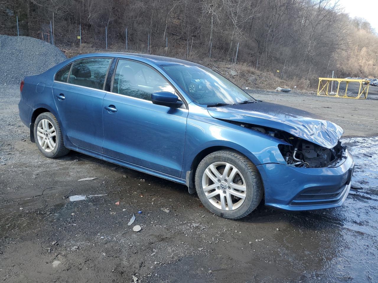 2017 VOLKSWAGEN JETTA S - Image 4