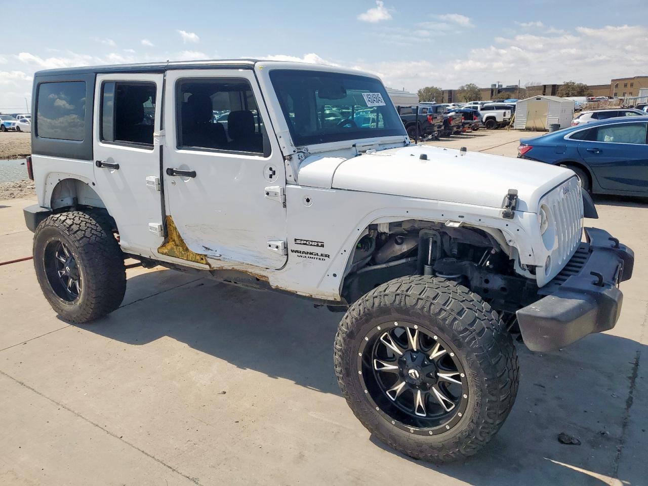 2017 JEEP WRANGLER U - Image 4