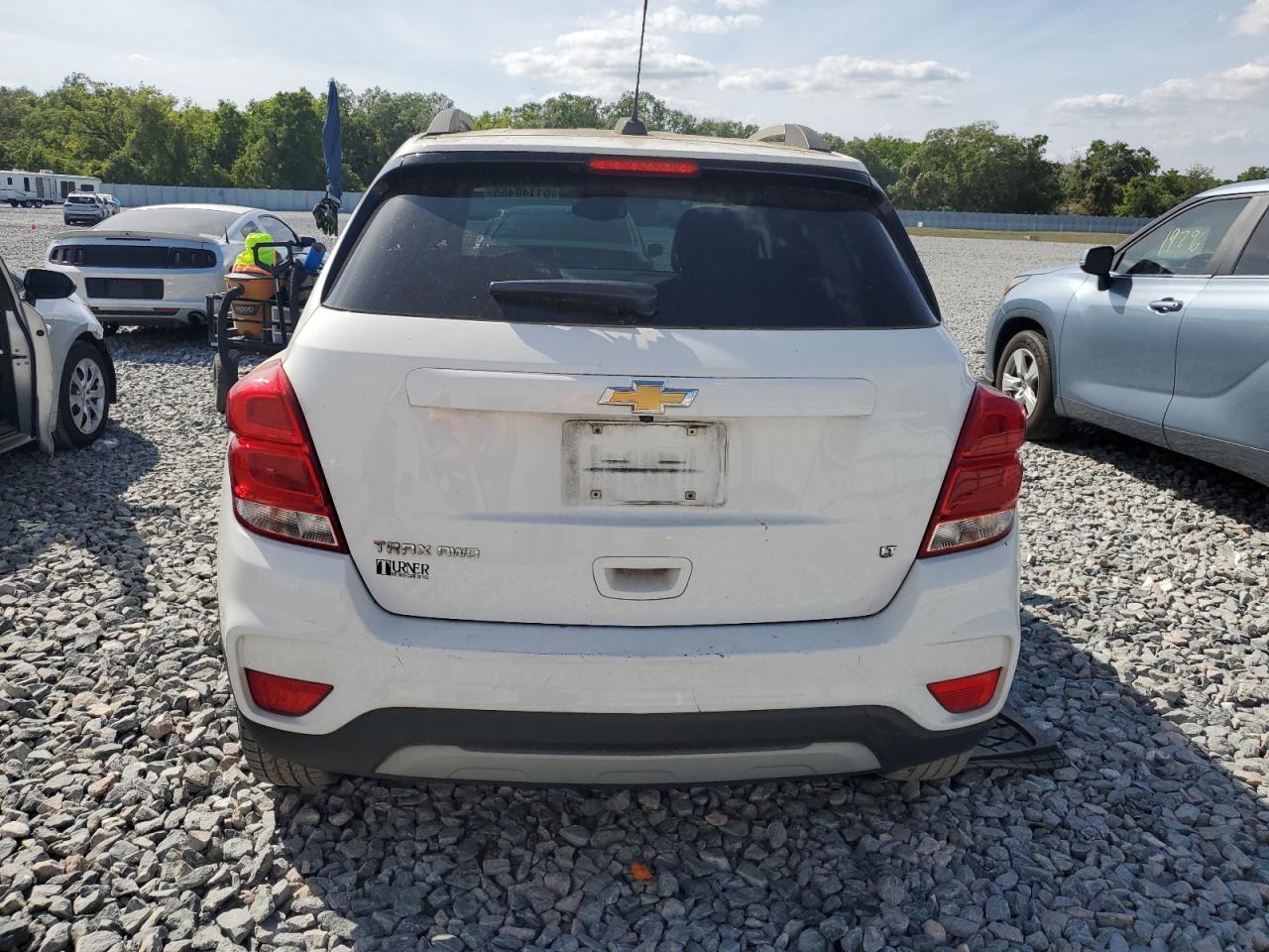 2019 CHEVROLET TRAX 1LT - Фото 6