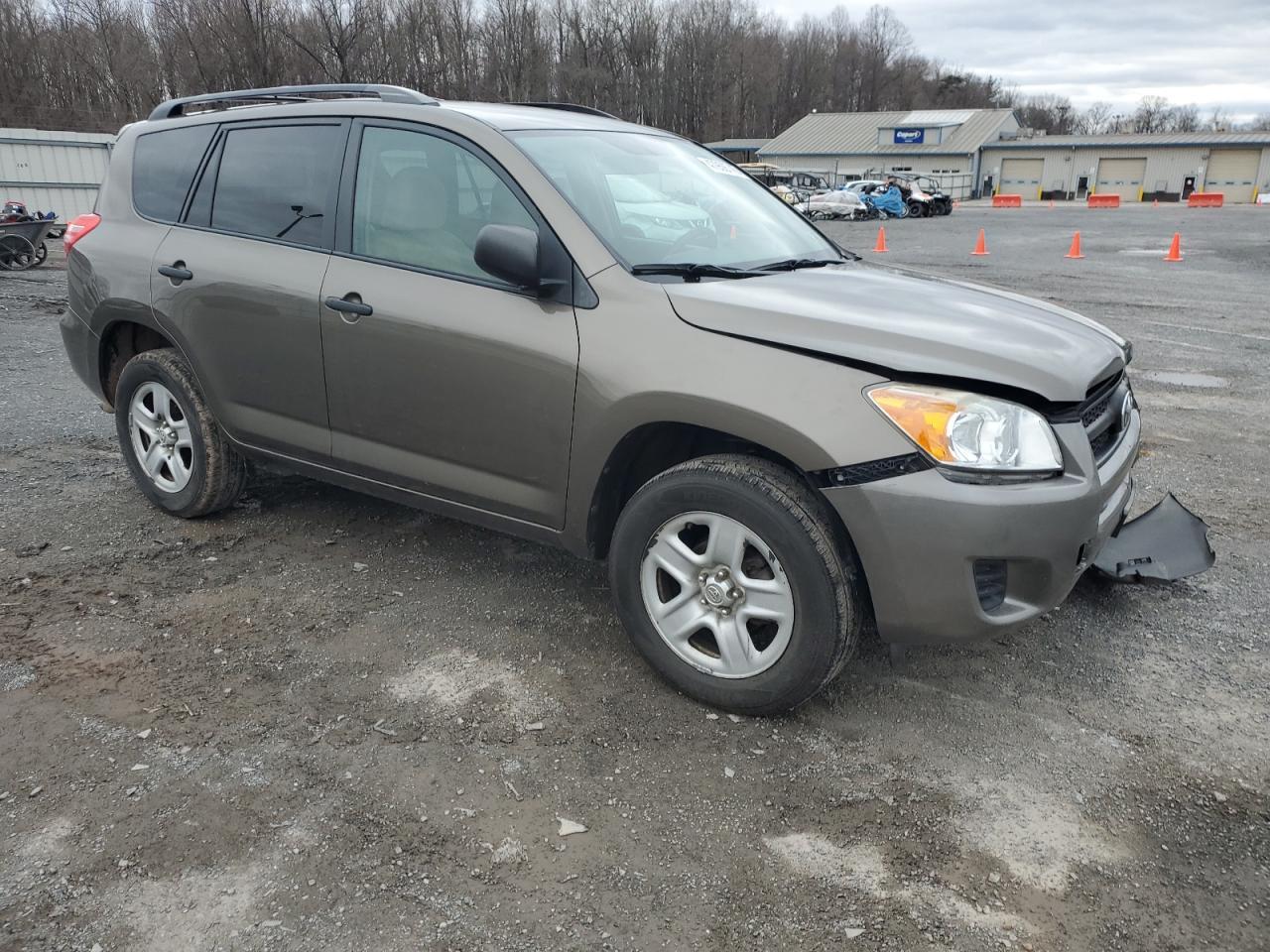 2011 TOYOTA RAV4 - Фото 4
