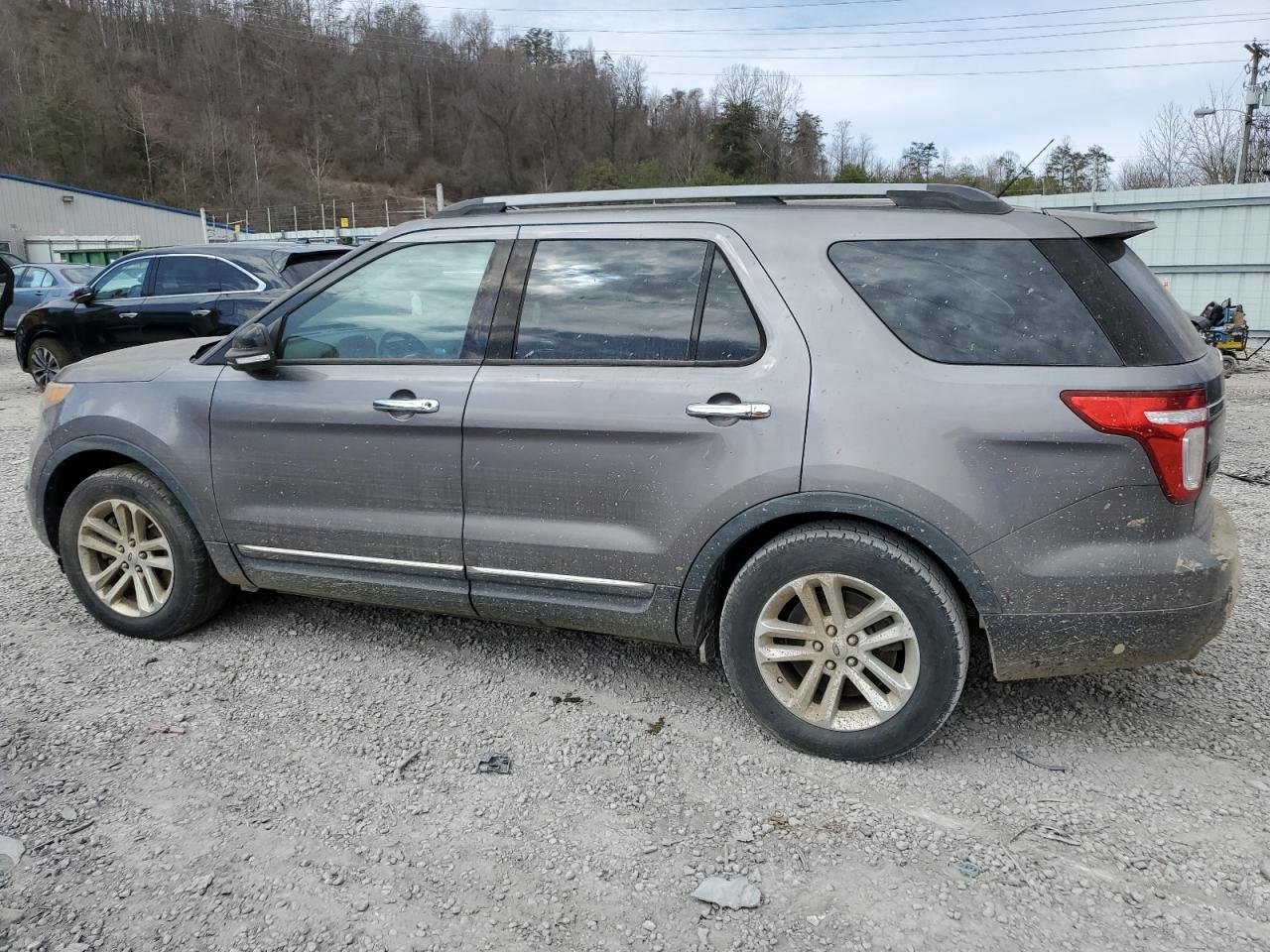 2013 FORD EXPLORER X - Фото 2