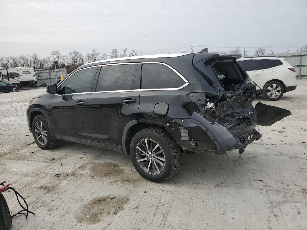 2018 TOYOTA HIGHLANDER - Фото 2