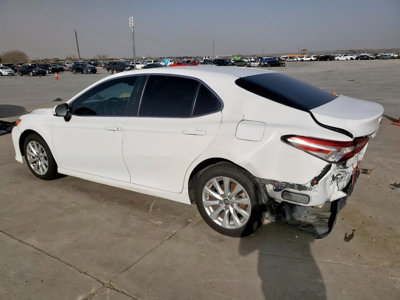 2018 TOYOTA CAMRY L - Image 2