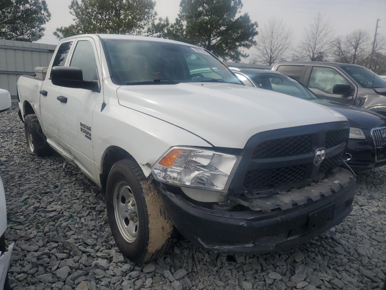 2019 RAM 1500 CLASS - Image 4
