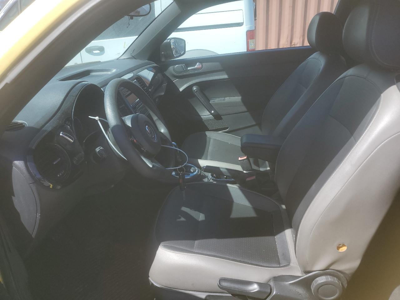 2015 VOLKSWAGEN BEETLE 1.8 - Фото 7