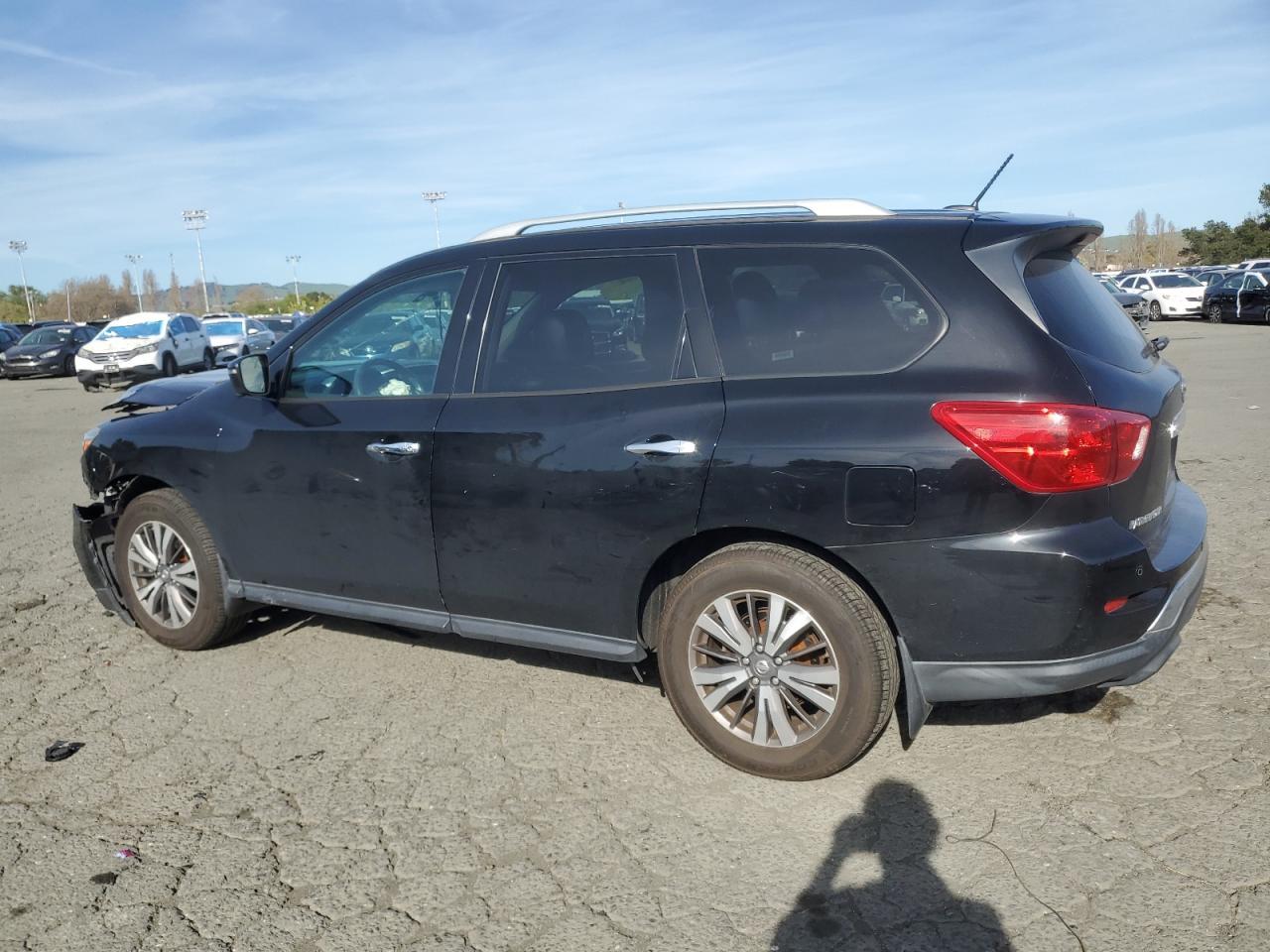 2017 NISSAN PATHFINDER - Image 2