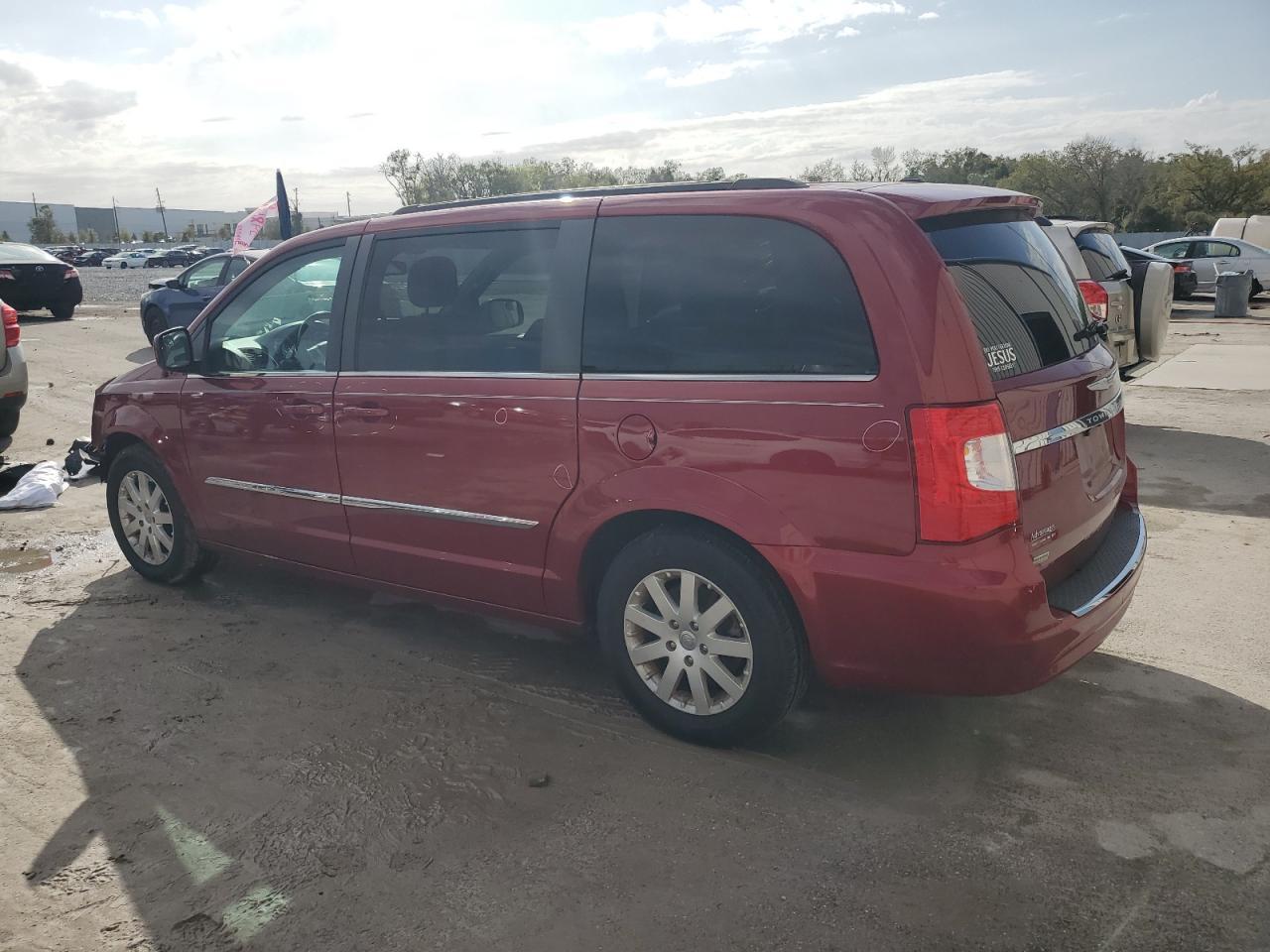 2014 CHRYSLER TOWN & COU - Фото 2