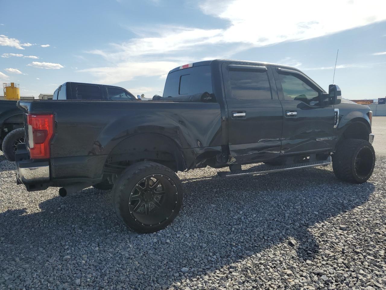 2017 FORD F350 SUPER - Фото 3