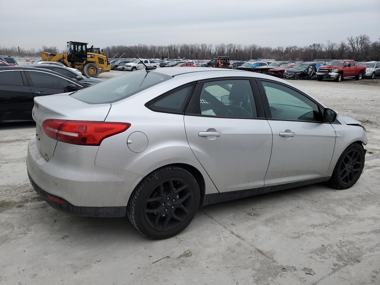 2016 FORD FOCUS SE - Фото 3