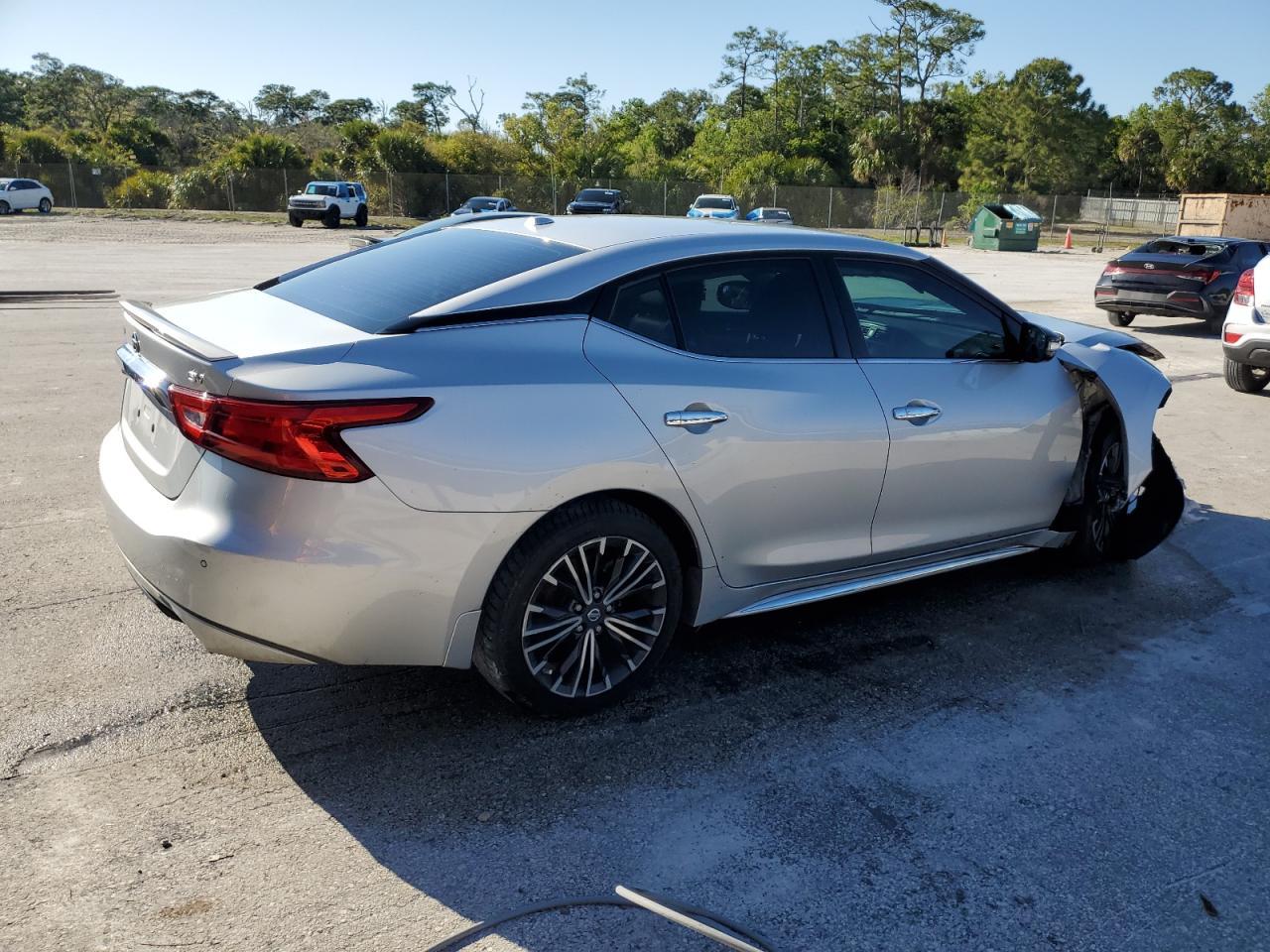 2017 NISSAN MAXIMA 3.5 - Фото 3