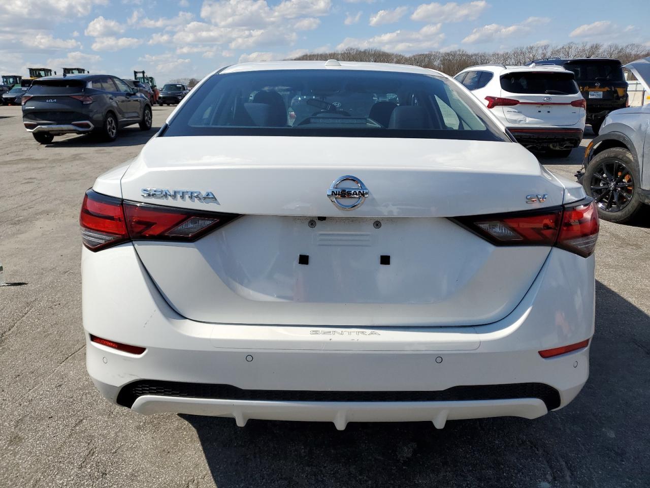 2020 NISSAN SENTRA SV - Фото 6
