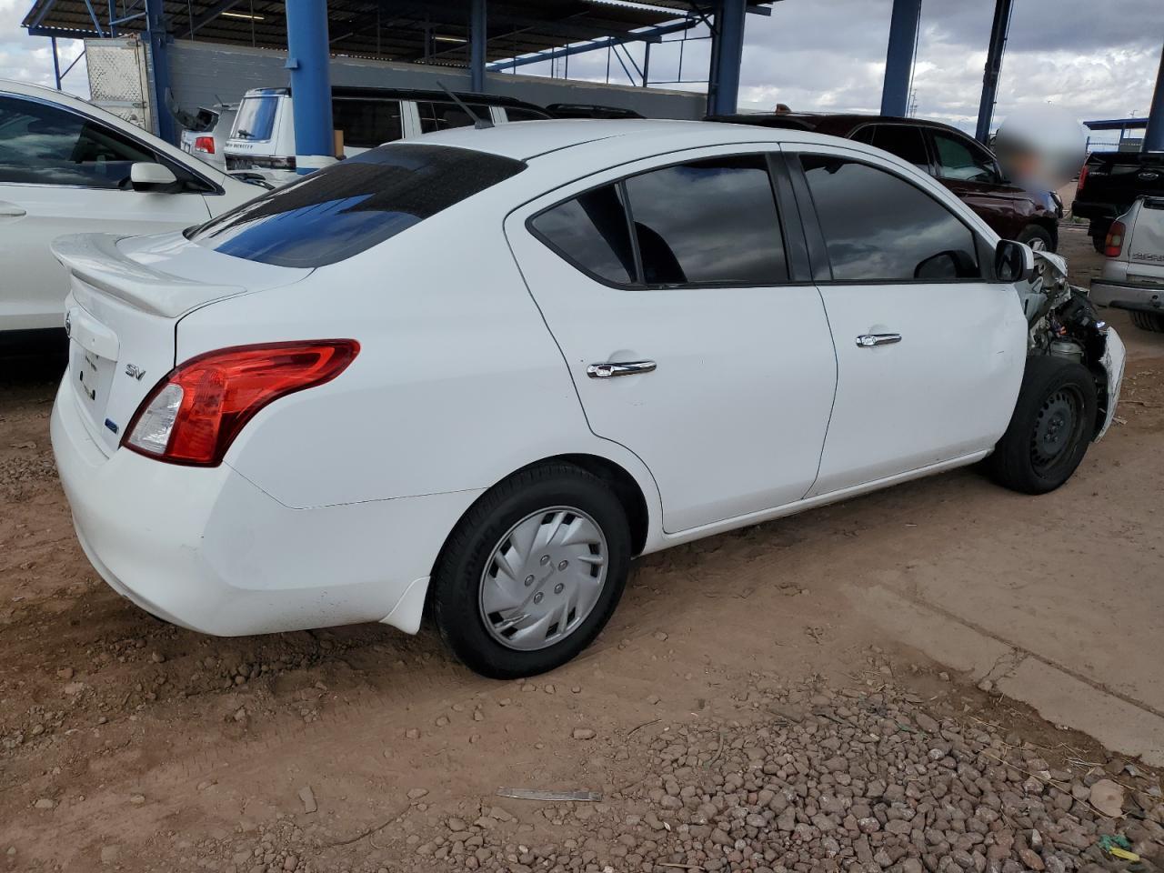 2014 NISSAN VERSA S - Image 3