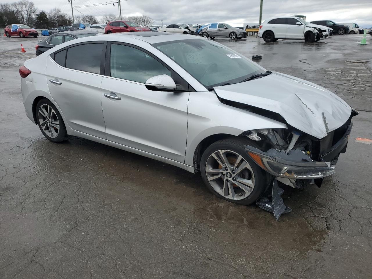 2017 HYUNDAI ELANTRA SE - Image 4