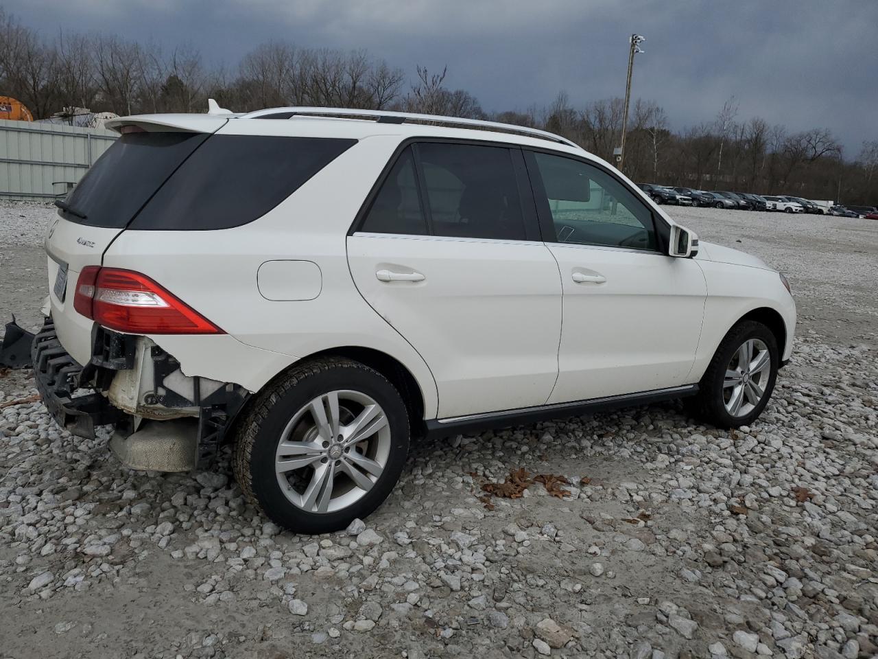 2015 MERCEDES-BENZ ML 350 4MA - Image 3