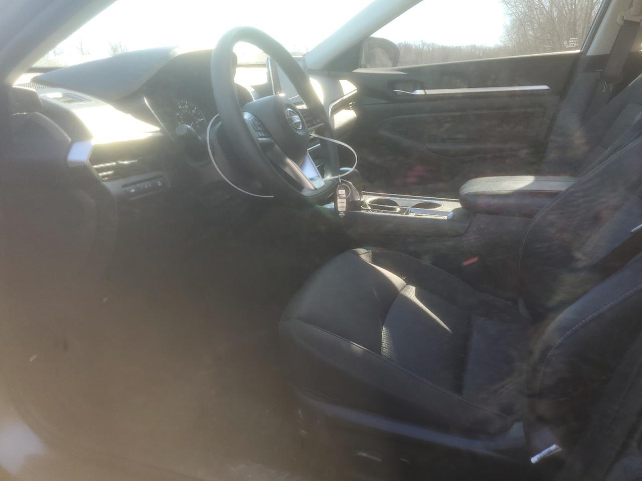 2022 NISSAN ALTIMA SV - Image 7
