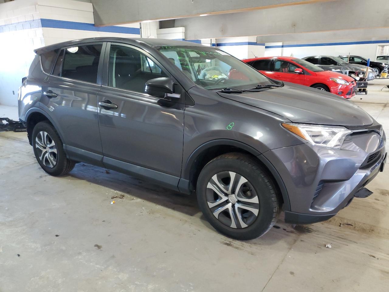 2018 TOYOTA RAV4 LE - Image 4