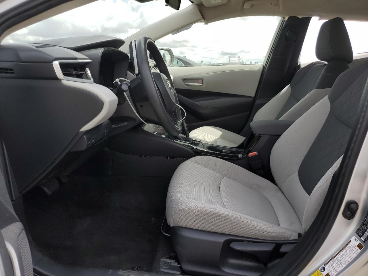 2021 TOYOTA COROLLA LE - Фото 7