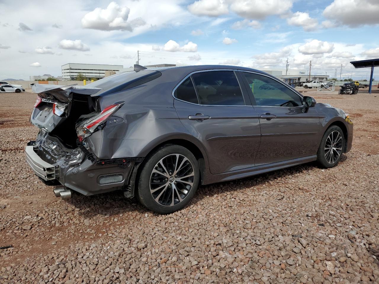 2019 TOYOTA CAMRY L - Image 3