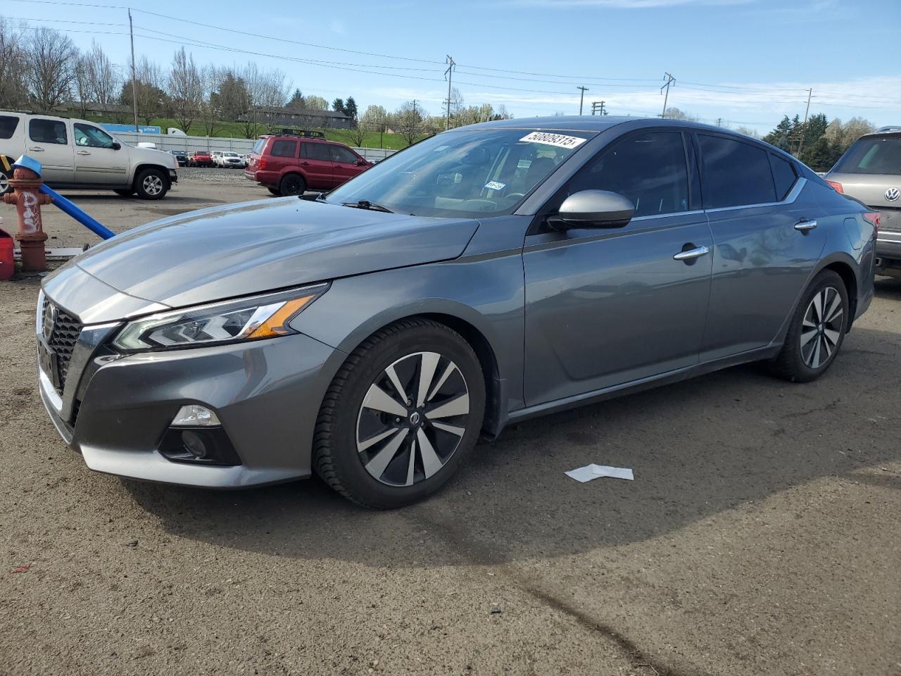 2020 NISSAN ALTIMA SV